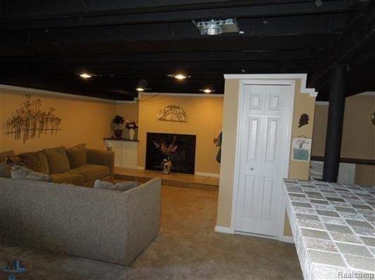 865 Fieldstone Court Rochester, MI 48309 - Photo 20 of 27 20.JPG