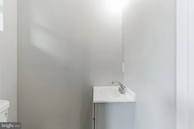 $290,000 | 5816 Pine Street, Philadelphia, PA 19143