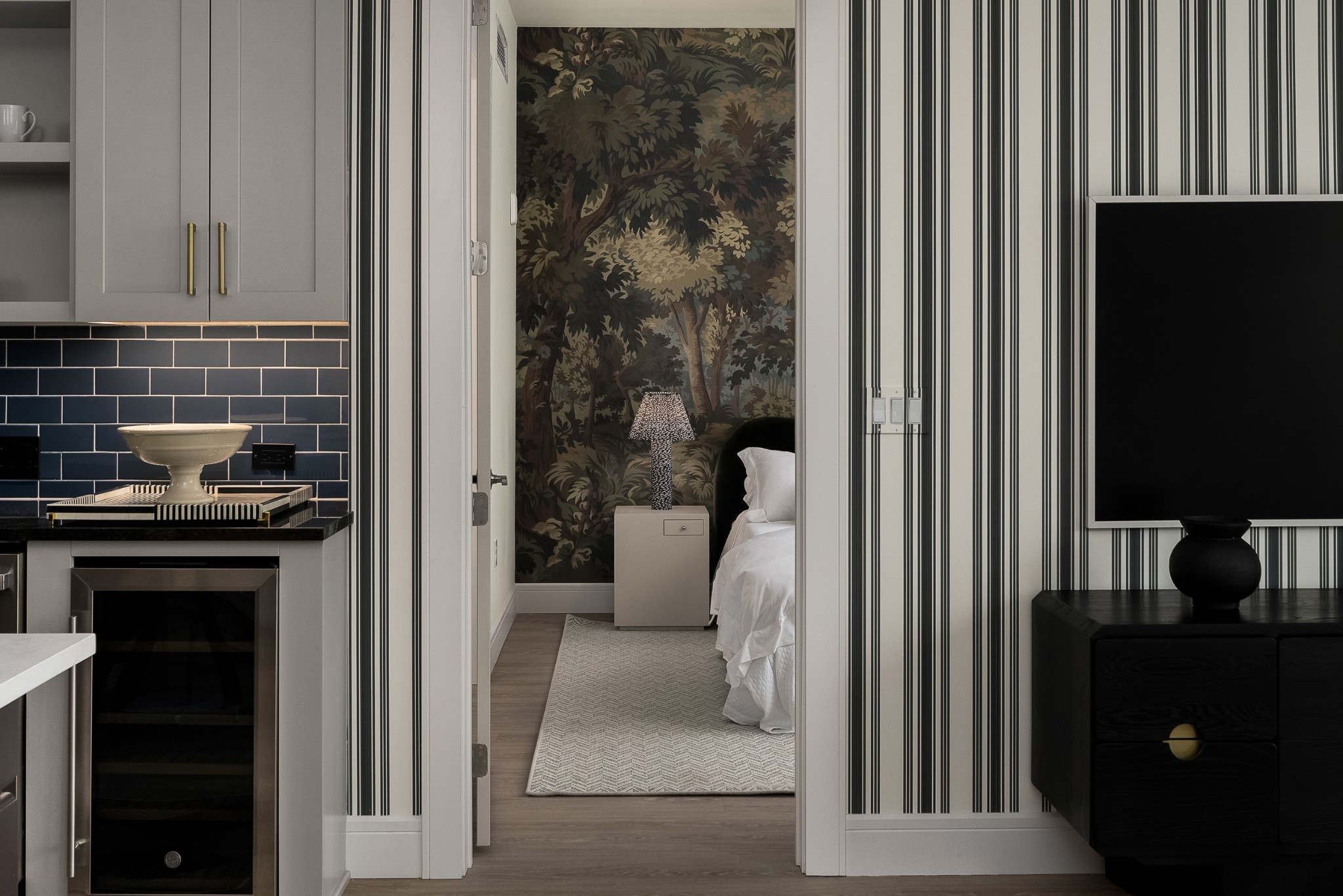 930 Commerce Street, Unit 8 Nashville, TN 37203 - Photo 4 of 31 a kitchen with a refrigerator and a stove