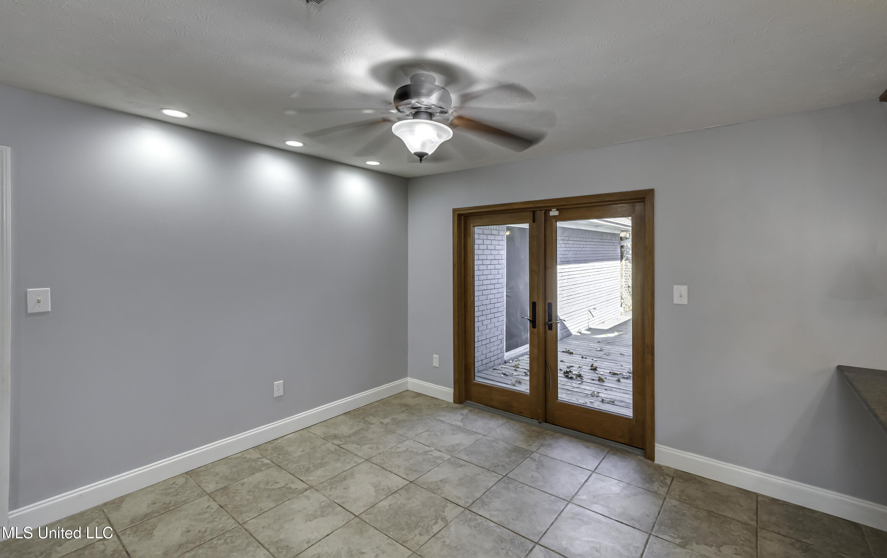 126 Plum Tree Road Brandon, MS 39047 - Photo 18 of 73 126 Plum Tree--27