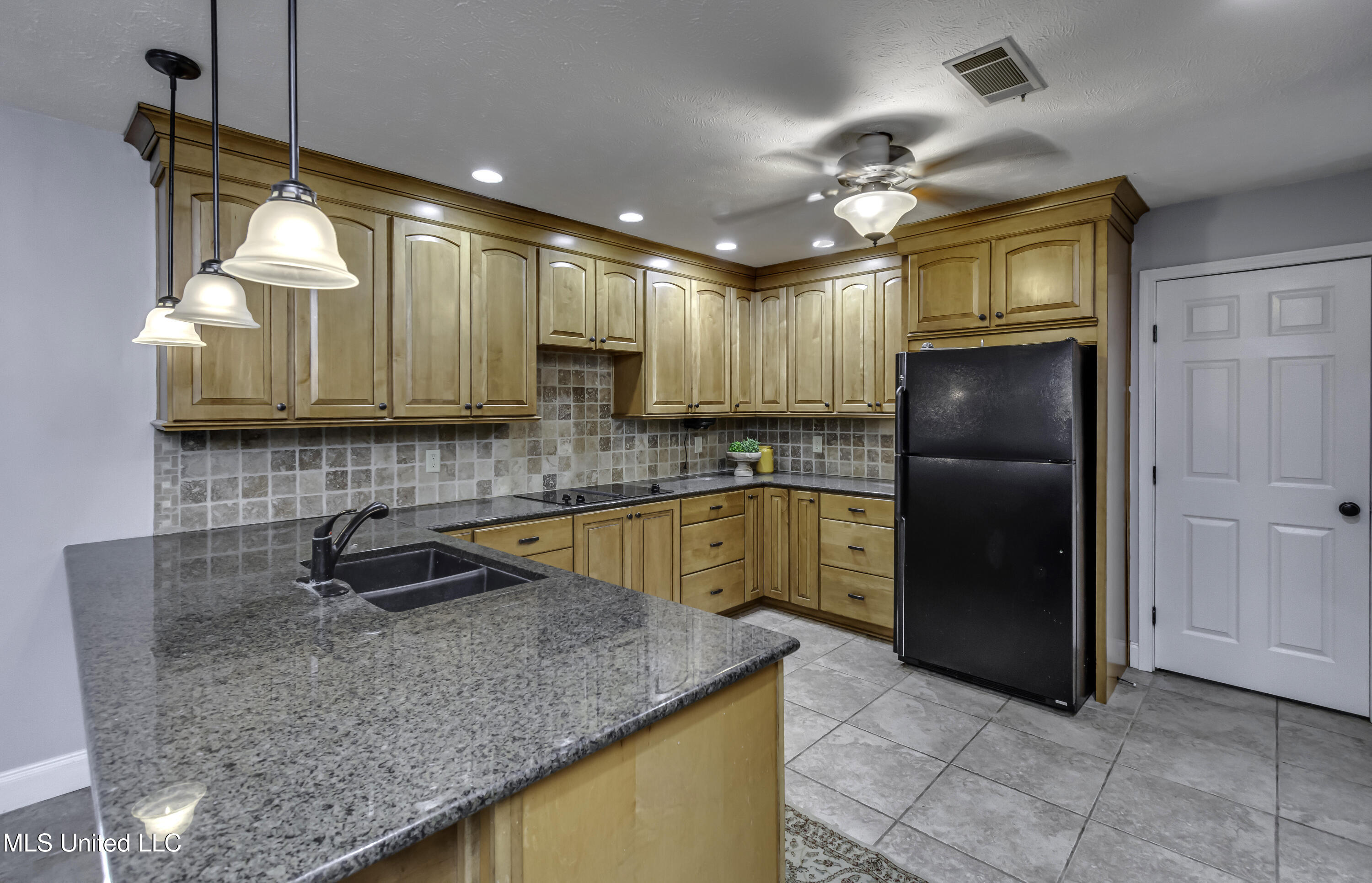 126 Plum Tree Road Brandon, MS 39047 - Photo 23 of 73 126 Plum Tree--32