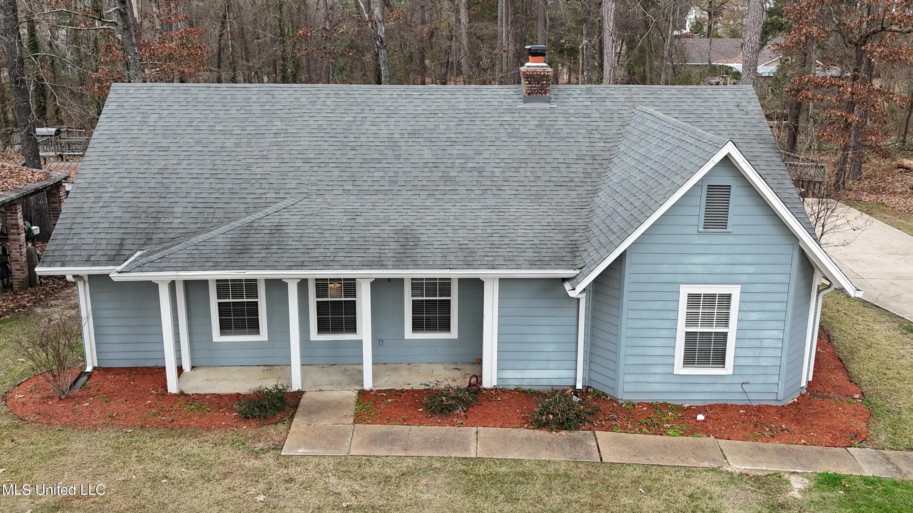 126 Plum Tree Road Brandon, MS 39047 - Photo 5 of 73 dji_fly_20260108_132404_0023_17679828347