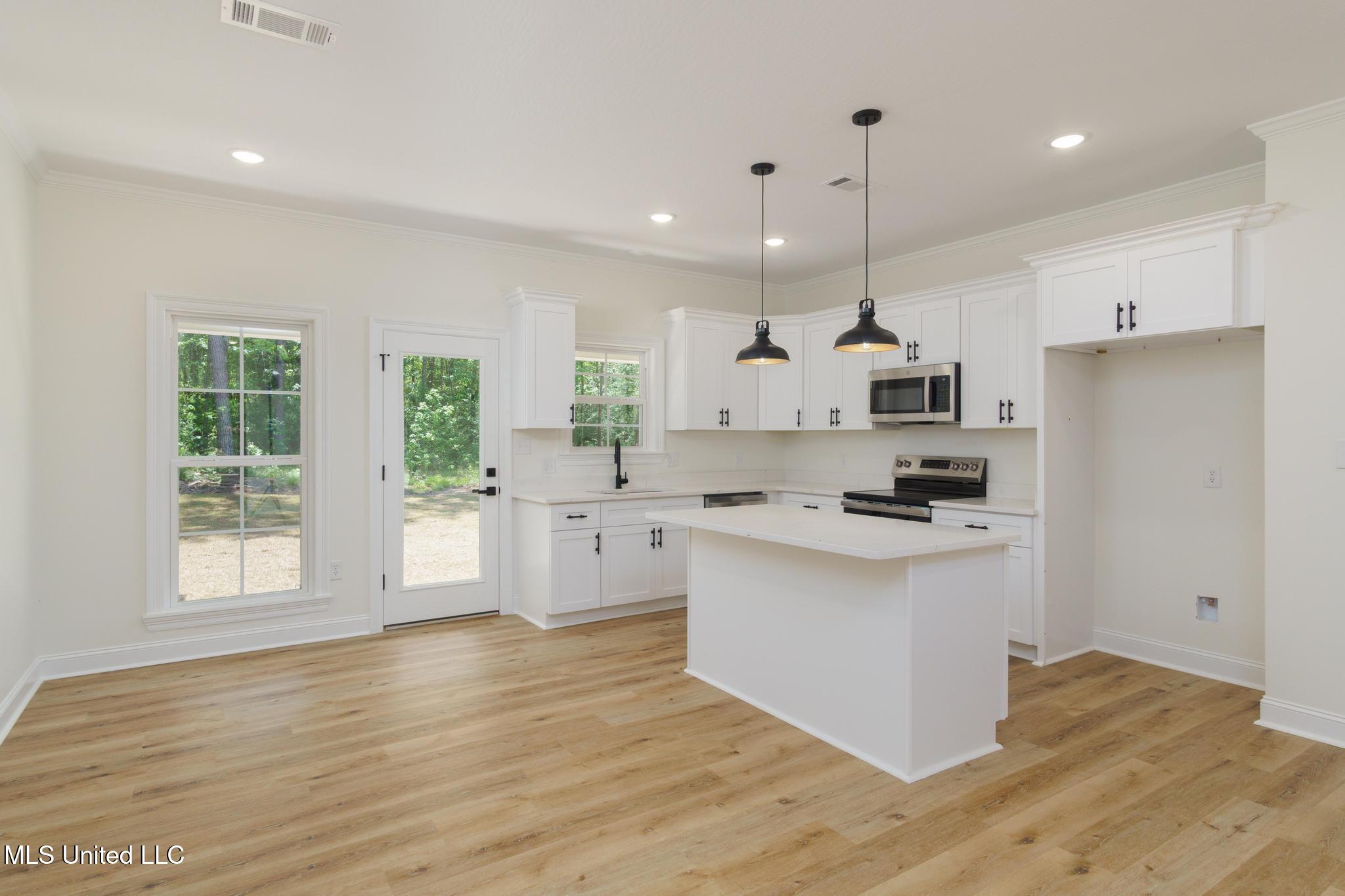 25 Maple Road-5