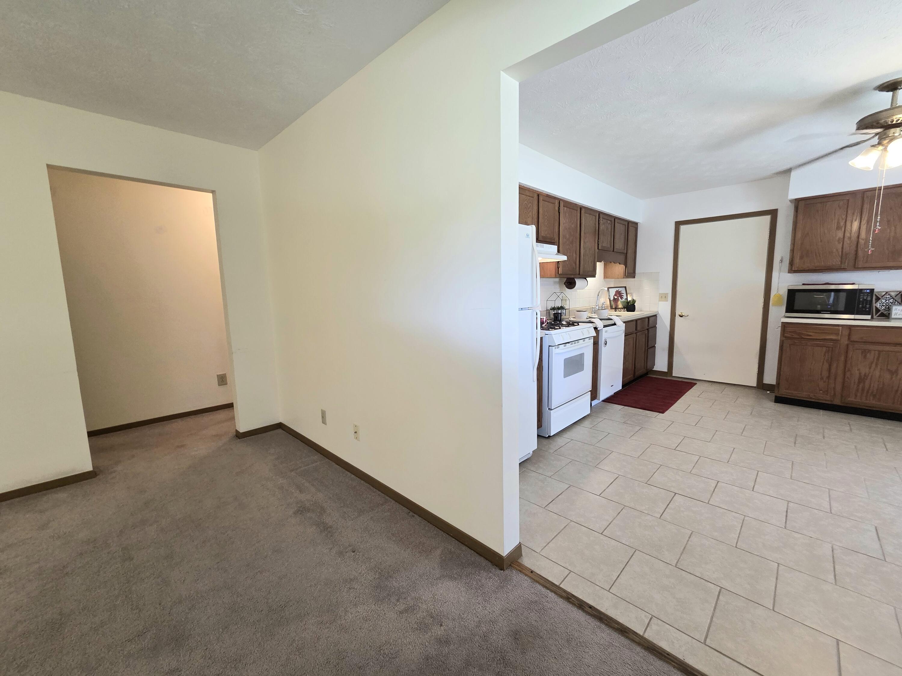 3032 Armsgate Road, Unit 25 Springfield, OH 45503 - Photo 5 of 29