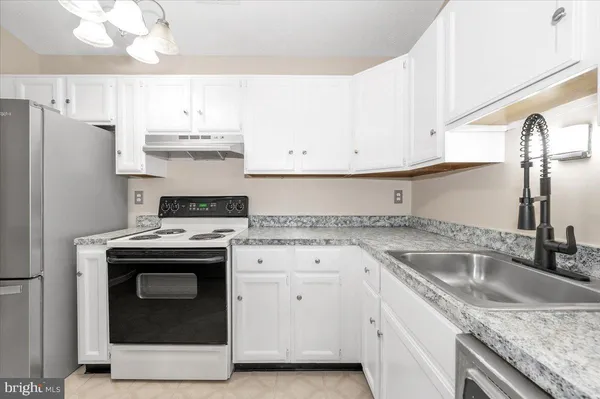 $239,000 | 2129 Wainwright Court, Unit 2D, Frederick, MD 21702