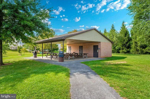 $242,500 | 2129 Wainwright Court, Unit 2D, Frederick, MD 21702