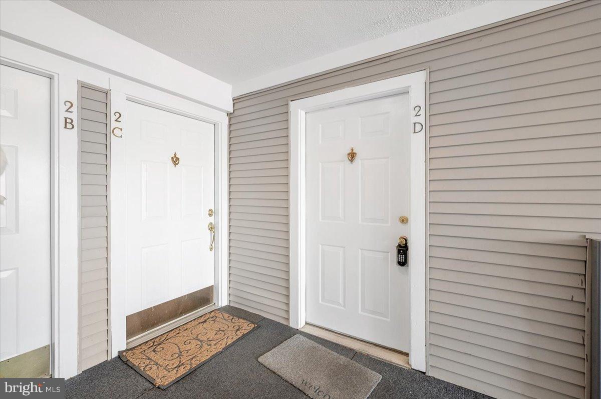2129 Wainwright Court, Unit 2D Frederick, MD 21702 - Photo 10 of 57 Welcoming entryway, top floor, 3rd floor