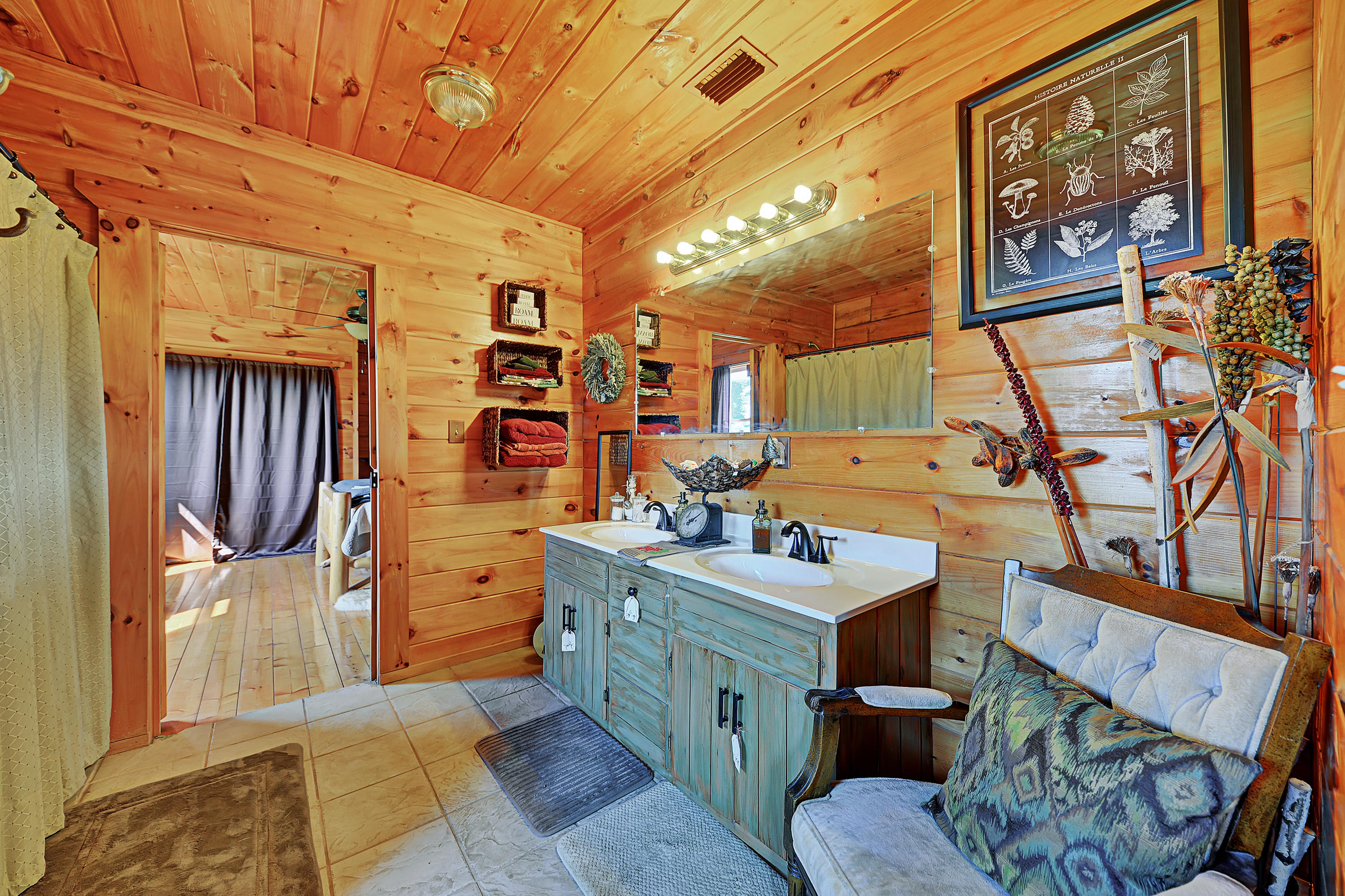 2570 Black Road Greenback, TN 37742 - Photo 22 of 35 Full Bath Up