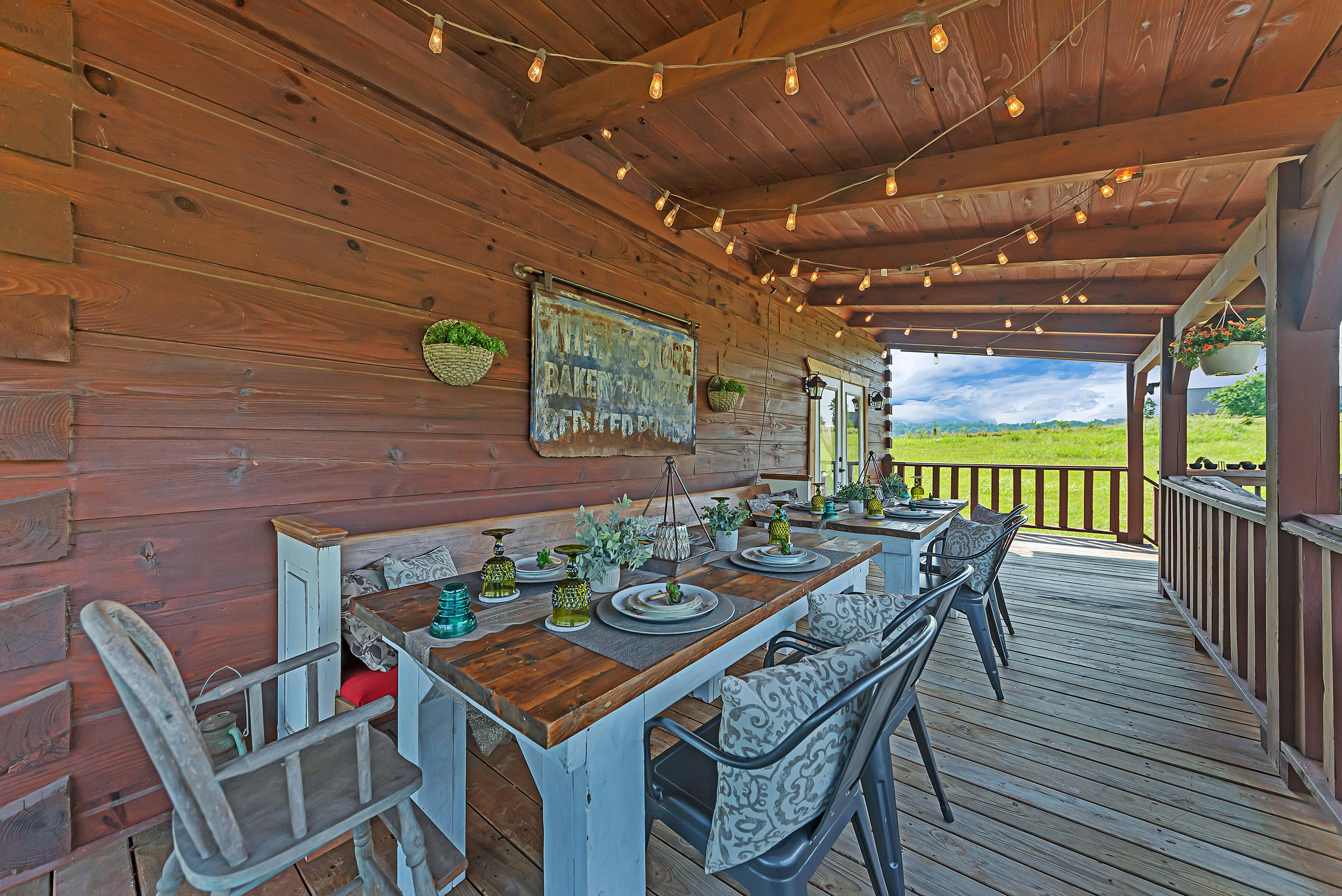 2570 Black Road Greenback, TN 37742 - Photo 5 of 35 Porch DIning