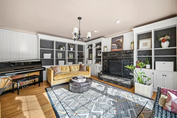 $735,000 | 1819 Cornell Road, Flossmoor, IL 60422