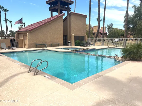 $269,000 | 4901 South Calle Los Cerros Drive, Unit 237, Tempe, AZ 85282