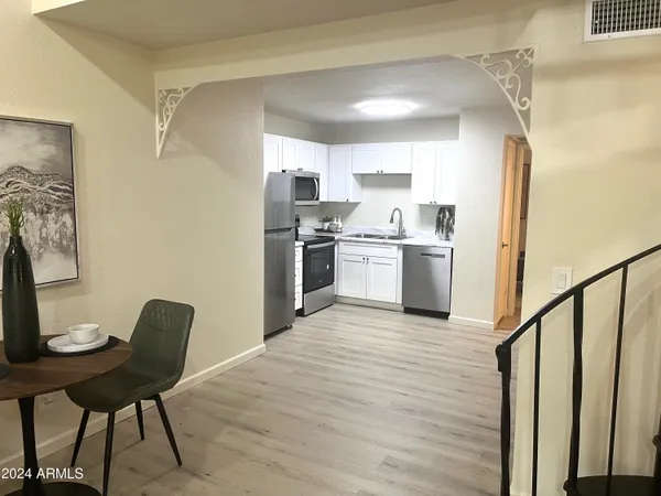 $269,000 | 4901 South Calle Los Cerros Drive, Unit 237, Tempe, AZ 85282