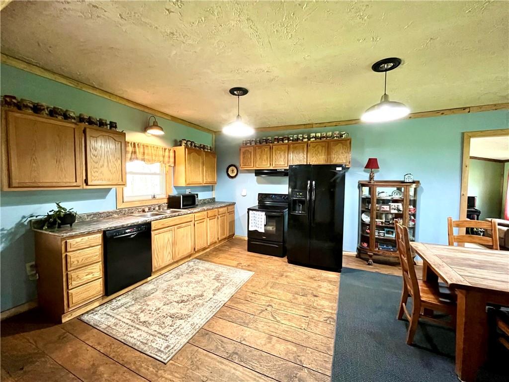 2513 Old Rte 18 Wampum, PA 16157 - Photo 9 of 38 Kitchen. Appliances inlcuded!