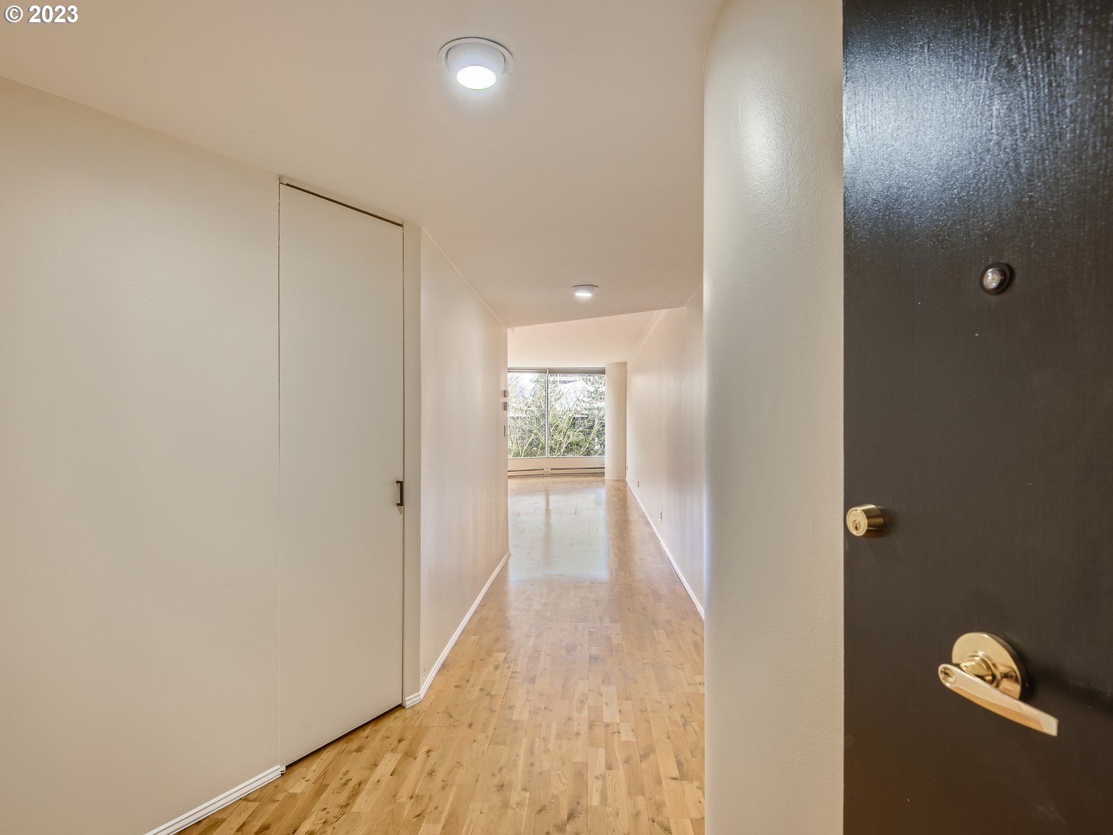 1500 Southwest 5th Avenue, Unit 203 Portland, OR 97201 - Photo 6 of 24 Entrance/Foyer