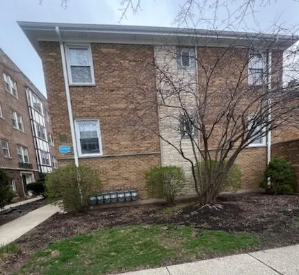 $219,000 | 33 South Madison Avenue, Unit 1B, La Grange, IL 60525