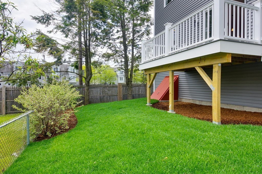 33 Cutter Hill Road, Unit 33 Arlington, MA 02474 - Photo 24 of 25 Gallery Image 24