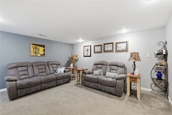 $265,000 | 2209 South 17th Street, Leavenworth, KS 66048