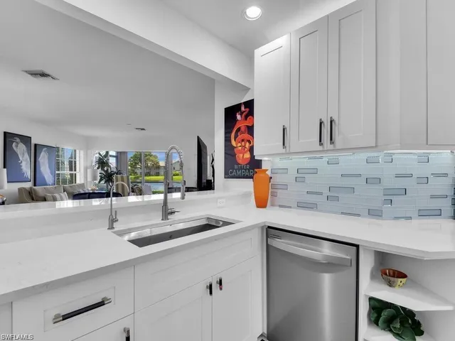 $2,850 | 13141 Hamilton Harbour Drive, Unit P2, Naples, FL 34110