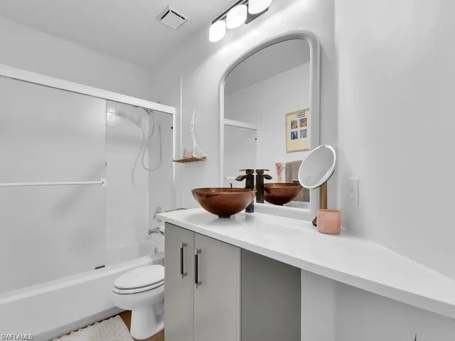 $2,850 | 13141 Hamilton Harbour Drive, Unit P2, Naples, FL 34110