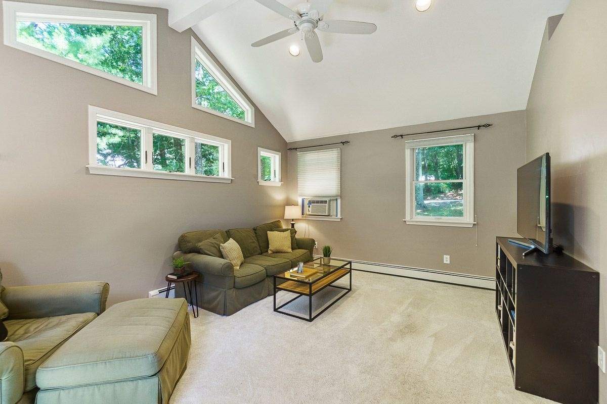 5 Oxford Road Derry, NH 03038 - Photo 22 of 40 Gallery Image 22