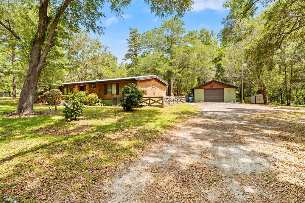 27137 Lambeth Road Brooksville, FL 34602 - Photo 1 of 67