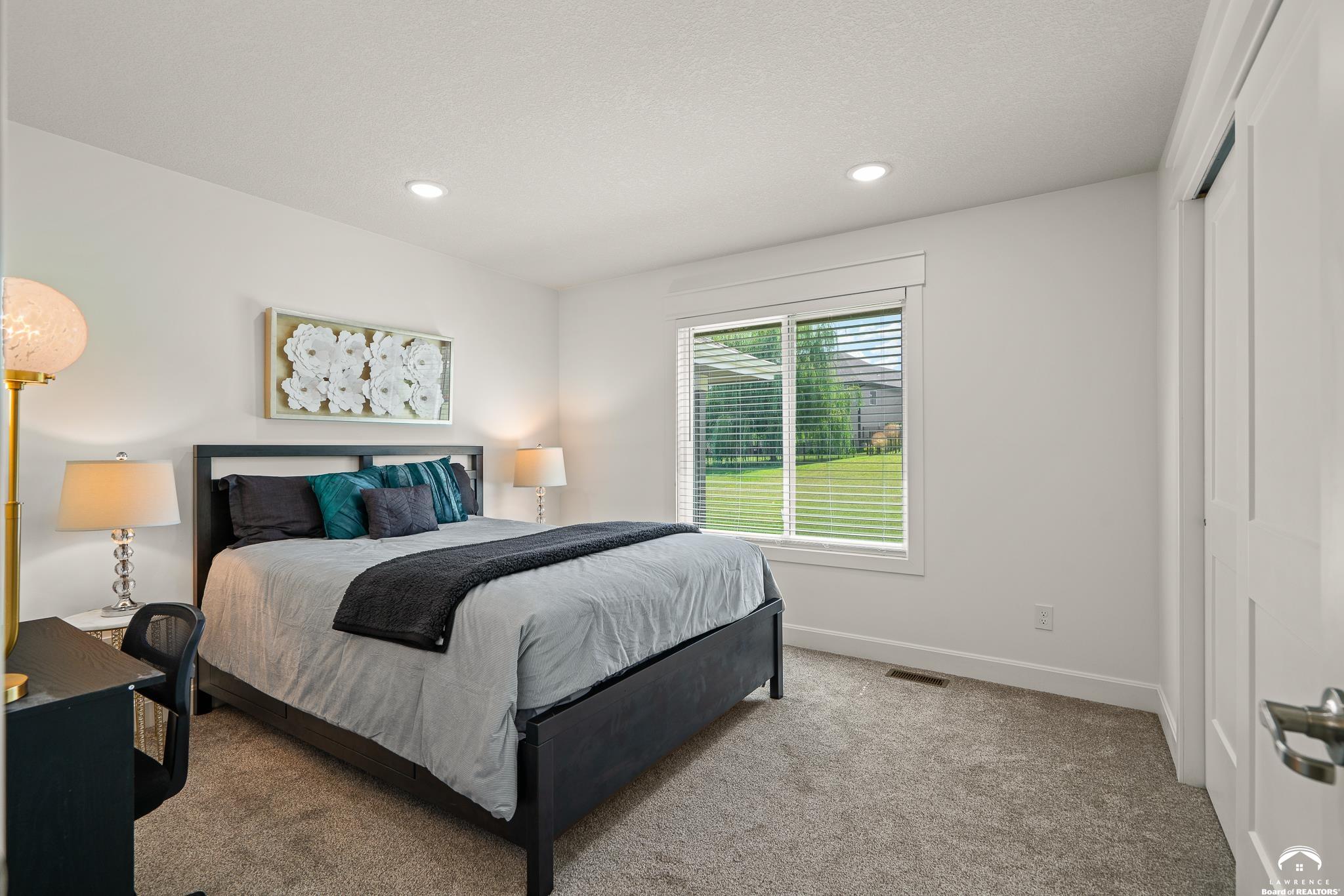 5511 Southwest Timber Ridge Lane Topeka, KS 66610 - Photo 28 of 50