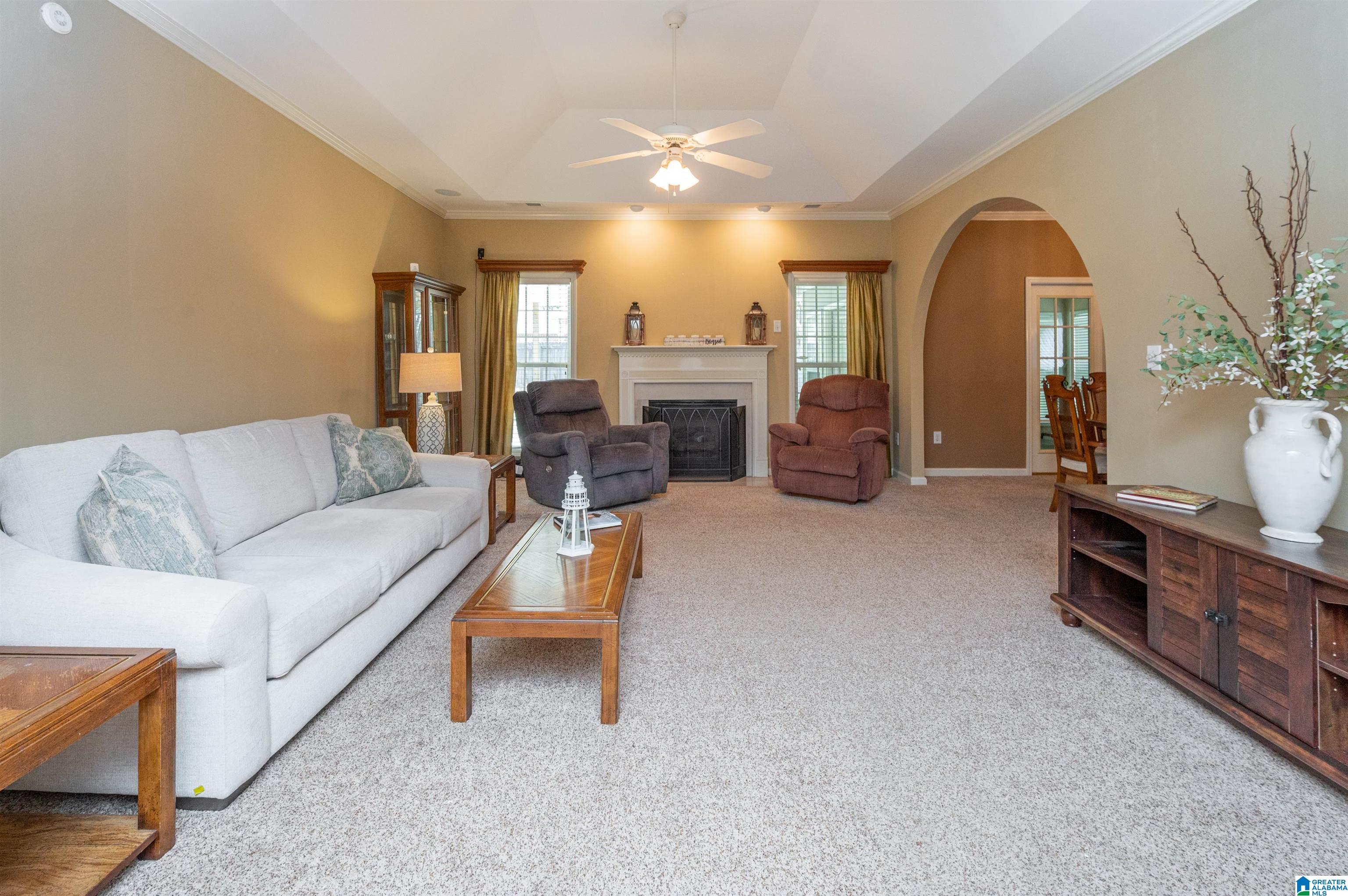 304 Cove Circle Pelham, AL 35124 - Photo 5 of 46