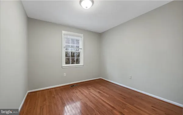 $2,850 | 5822 Burke Manor Court, Burke, VA 22015