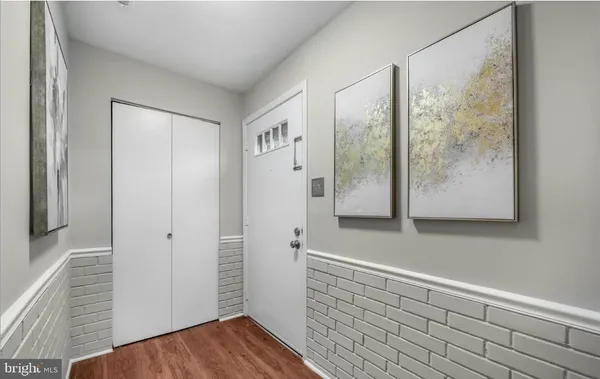 $2,850 | 5822 Burke Manor Court, Burke, VA 22015