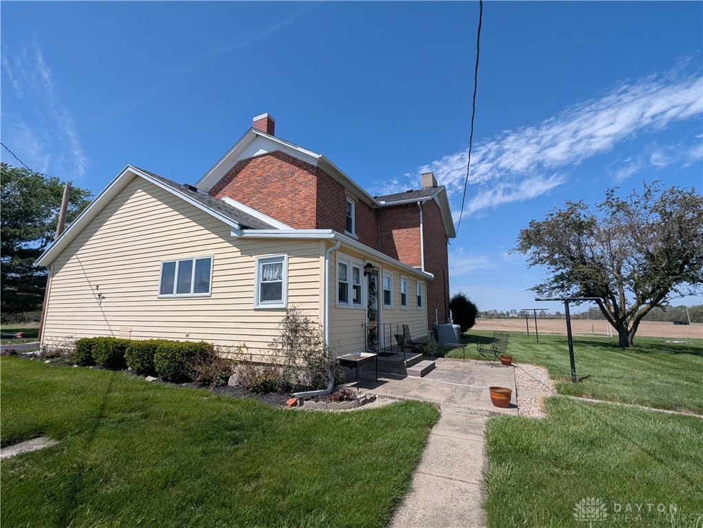 8713 Oakes Road Arcanum, OH 45304 - Photo 3 of 29