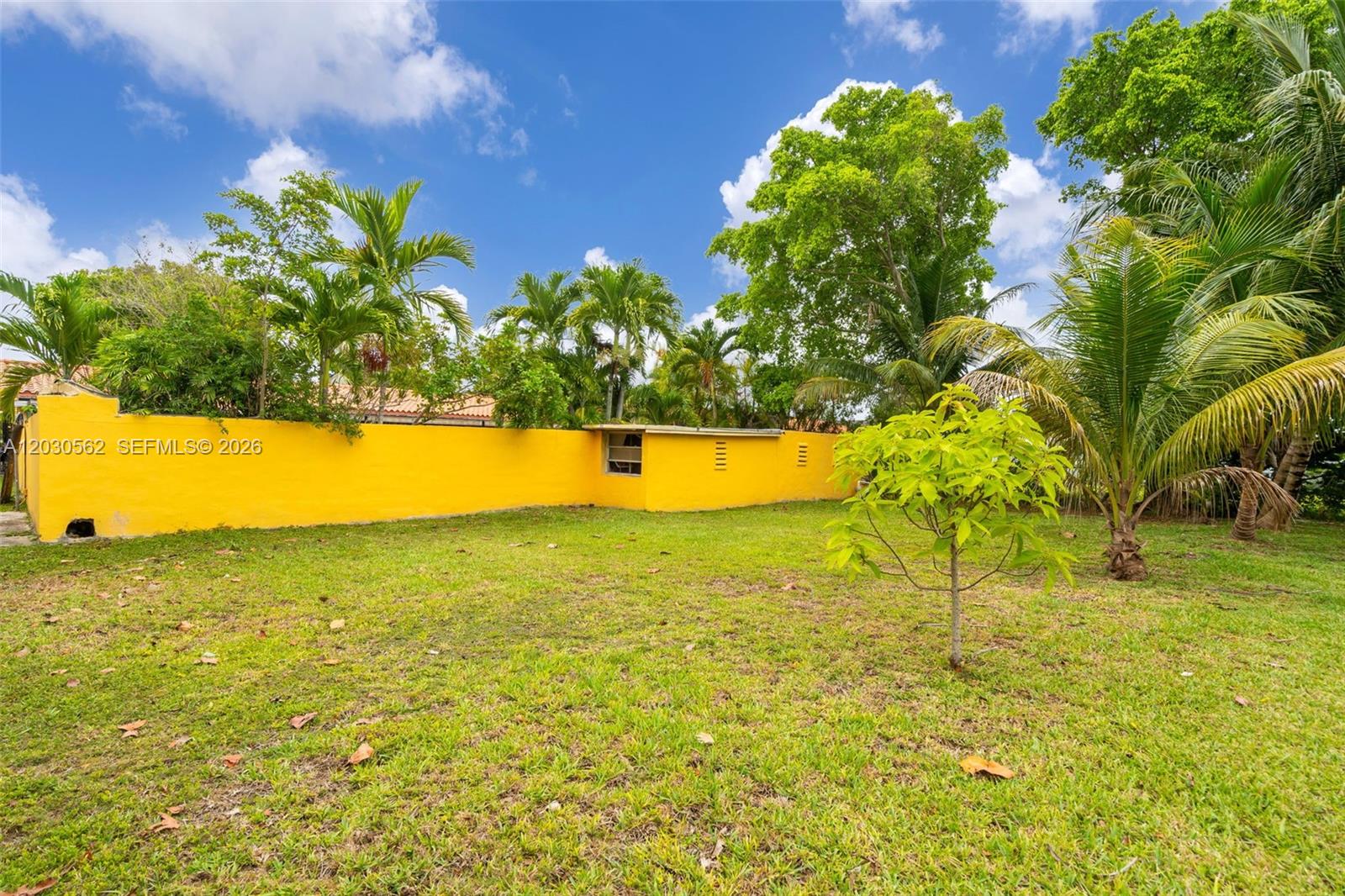 1320 Southwest 84th Avenue Miami, FL 33144 - Photo 37 of 44