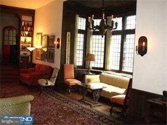 221 Wyncote Road Jenkintown, PA 19046 - Photo 4 of 8 Gallery Image 4