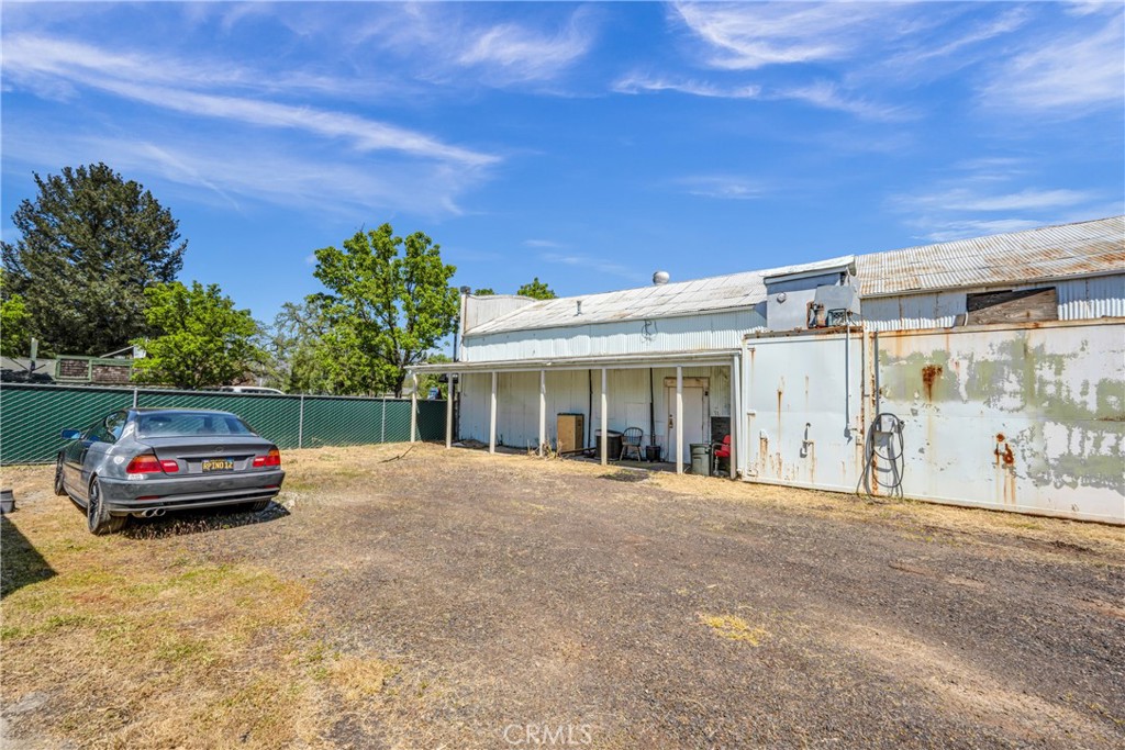 21130 Calistoga Road Middletown, CA 95461 - Photo 14 of 25 a outdoor view of a house with a backyard