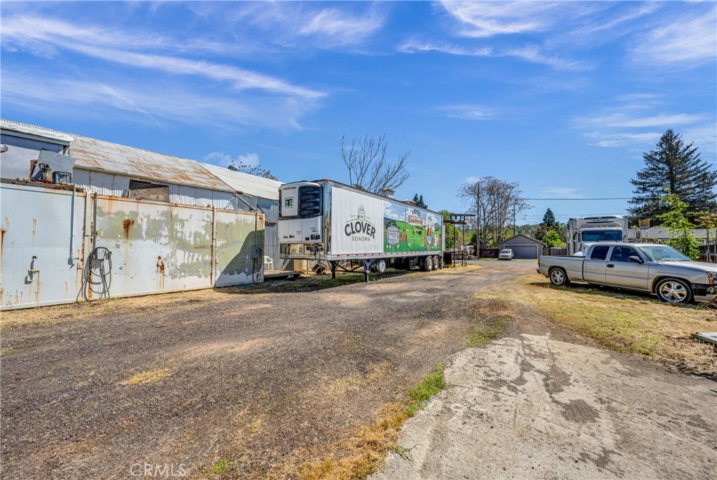 21130 Calistoga Road Middletown, CA 95461 - Photo 15 of 25 a view of a cars park in front of a building