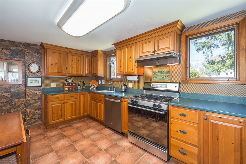 4 Gibbs Street Natick, MA 01760 - Photo 14 of 30