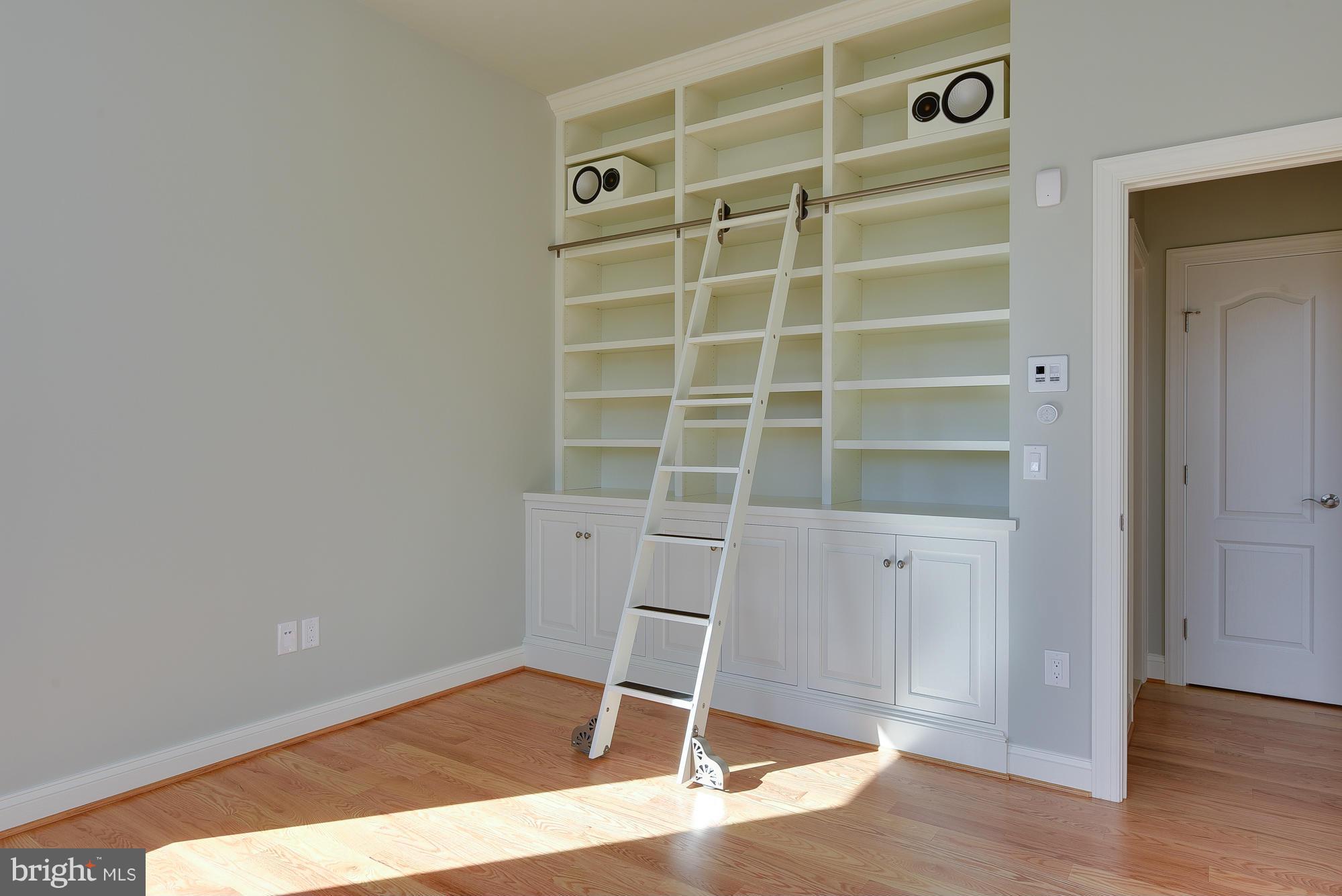 2719 Hambleton Road Riva, MD 21140 - Photo 19 of 30 Bedroom