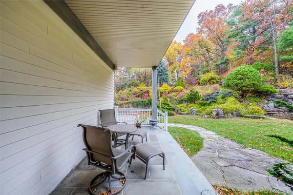 $4,180,000 | 5 Westgate Road, Muttontown, NY 11791