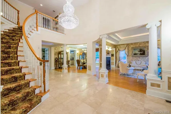 $4,180,000 | 5 Westgate Road, Muttontown, NY 11791