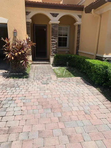 $3,400 | 11369 Northwest 87th Lane, Doral, FL 33178