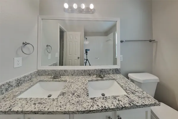 $2,350 | 10210 East Summit Canyon Drive, Houston, TX 77095