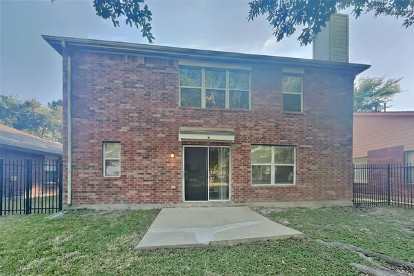 $2,350 | 10210 East Summit Canyon Drive, Houston, TX 77095