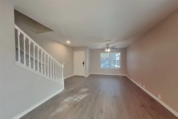 $2,350 | 10210 East Summit Canyon Drive, Houston, TX 77095