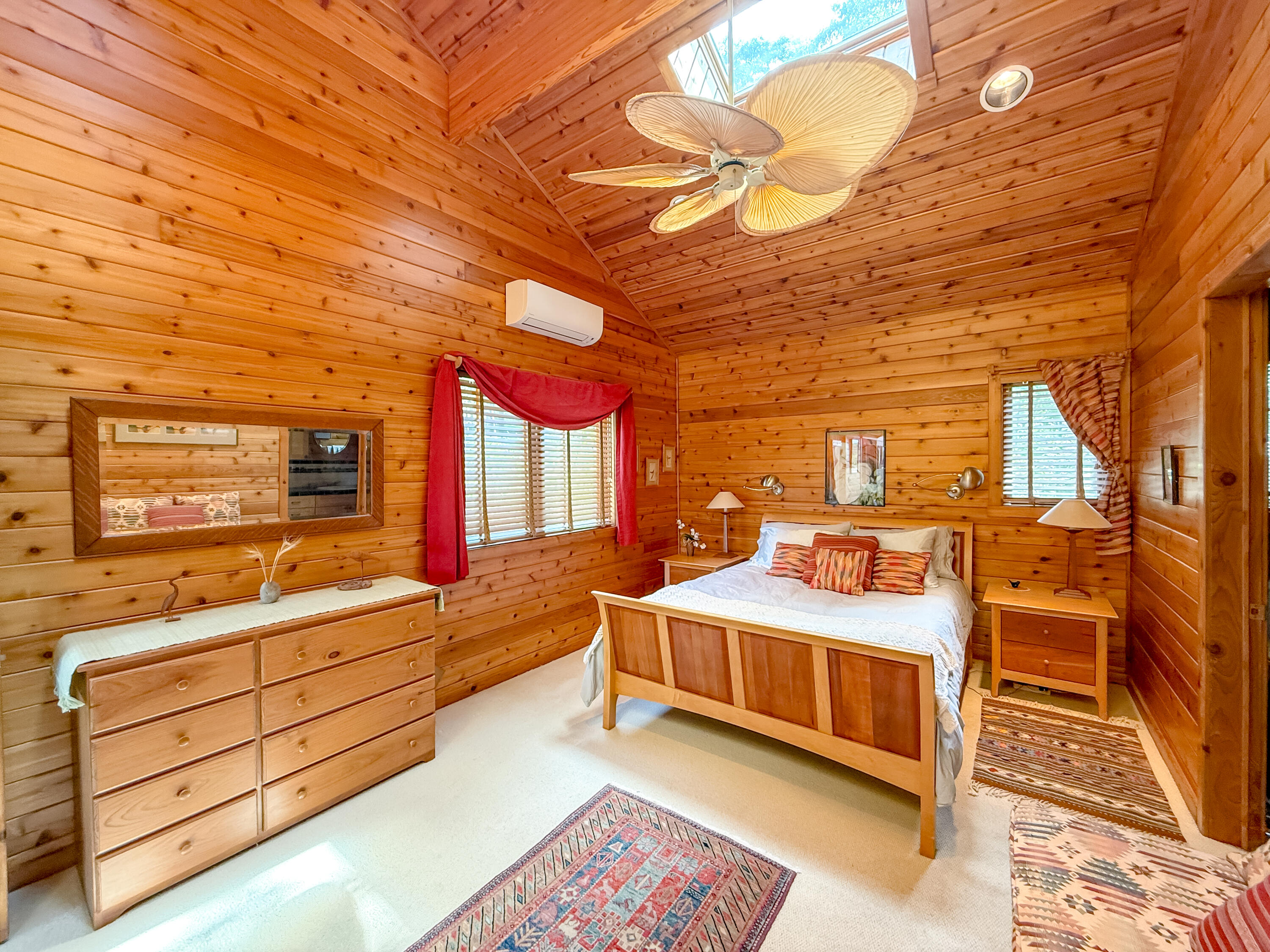 286 Calderwood Neck Road Vinalhaven, ME 04863 - Photo 27 of 47 Primary Bed