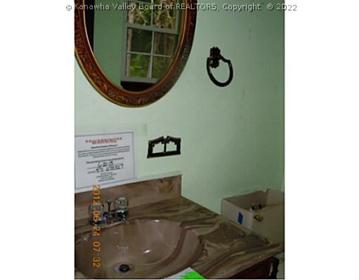 5429 Tanglewood Road Charleston, WV 25313 - Photo 14 of 16 Master Bath/Spa.