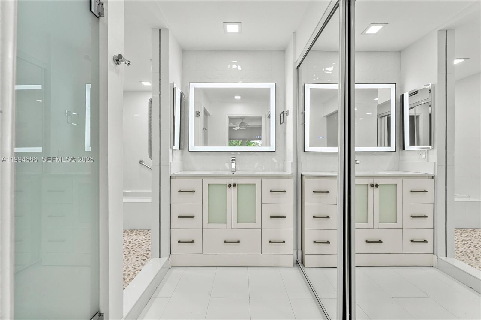 392 Golfview Road, Unit A North Palm Beach, FL 33408 - Photo 13 of 53