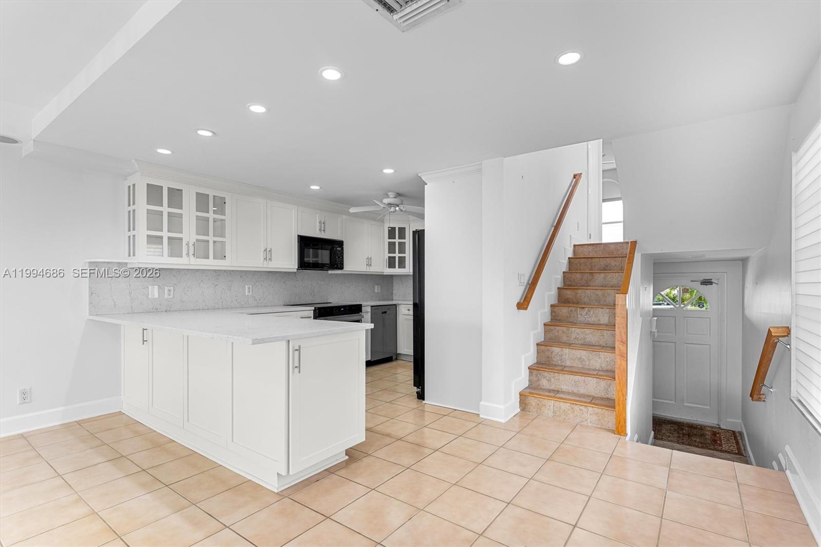 392 Golfview Road, Unit A North Palm Beach, FL 33408 - Photo 4 of 53