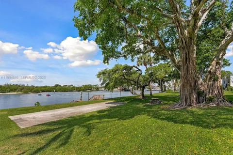 $550,000 | 392 Golfview Road, Unit A, North Palm Beach, FL 33408