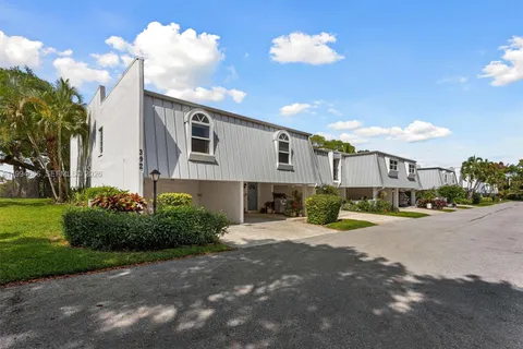 $550,000 | 392 Golfview Road, Unit A, North Palm Beach, FL 33408