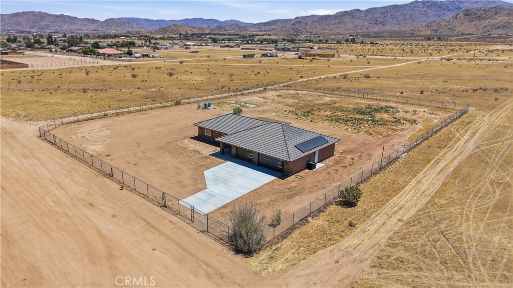 13119 Candlewood Road Apple Valley, CA 92308 - Photo 34 of 52