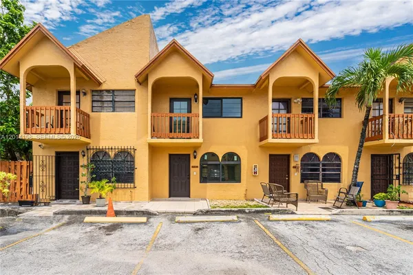 $2,550 | 5375 West 23rd Court, Unit 1410, Hialeah, FL 33016